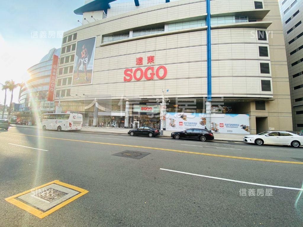 與巨城面對面視野大三房房屋室內格局與周邊環境