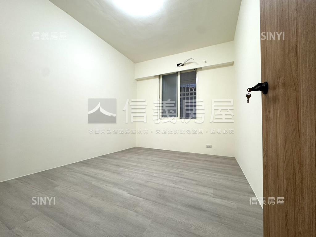 稀有釋出公寓三樓房屋室內格局與周邊環境