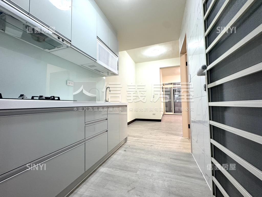 稀有釋出公寓三樓房屋室內格局與周邊環境