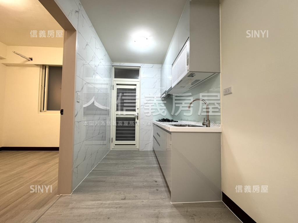 稀有釋出公寓三樓房屋室內格局與周邊環境