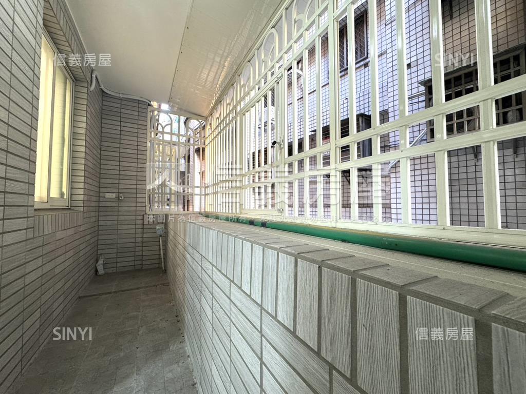 稀有釋出公寓三樓房屋室內格局與周邊環境