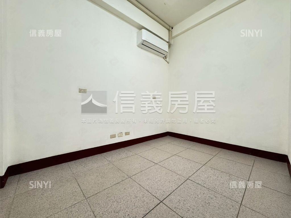 非你莫屬☆年輕寓所房屋室內格局與周邊環境