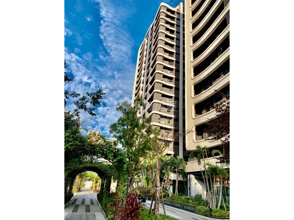 ＳＫＹ１河景２＋１車位房屋室內格局與周邊環境