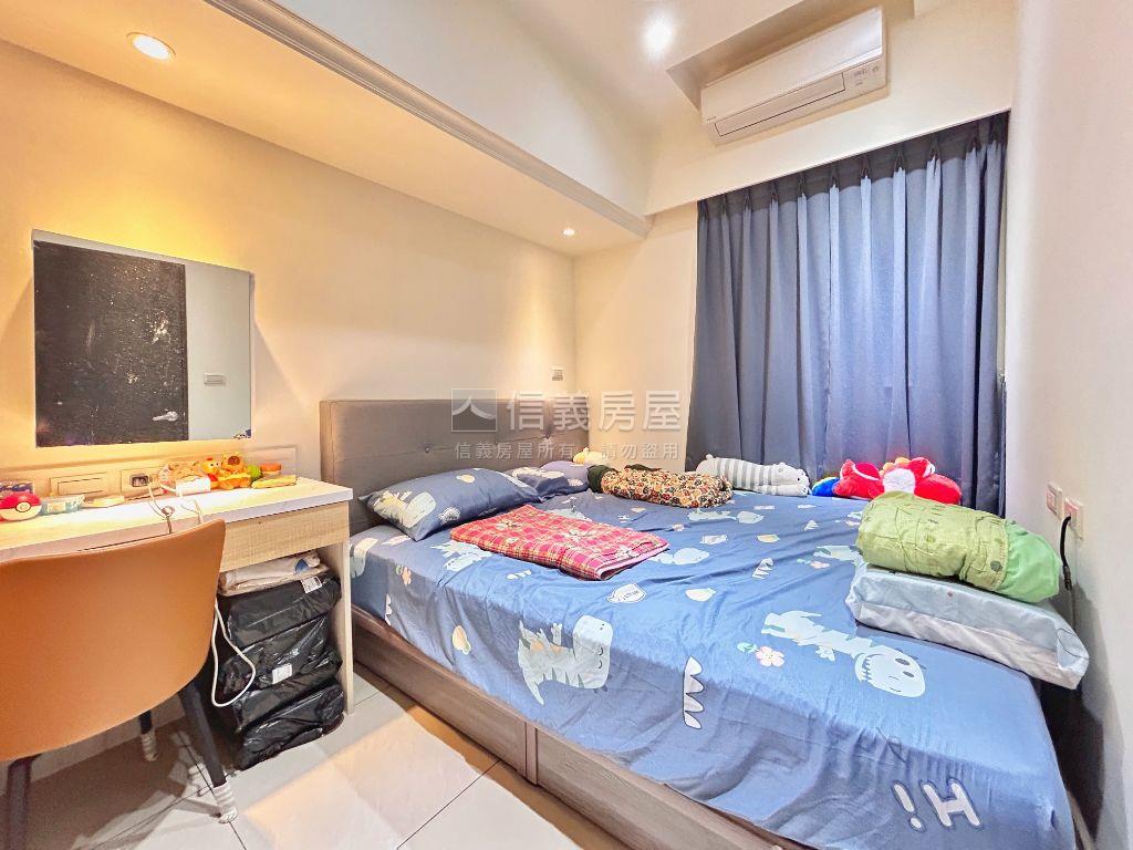 ＳＫＹ１河景２＋１車位房屋室內格局與周邊環境
