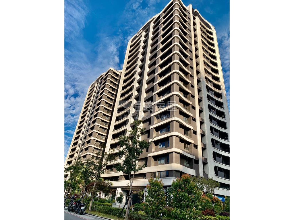 ＳＫＹ１河景２＋１車位房屋室內格局與周邊環境