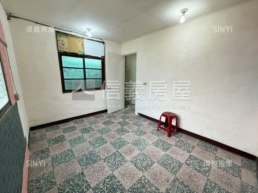 力霸街清幽邊間平房房屋室內格局與周邊環境