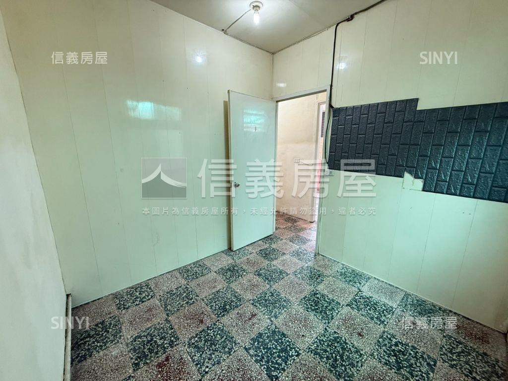 力霸街清幽邊間平房房屋室內格局與周邊環境