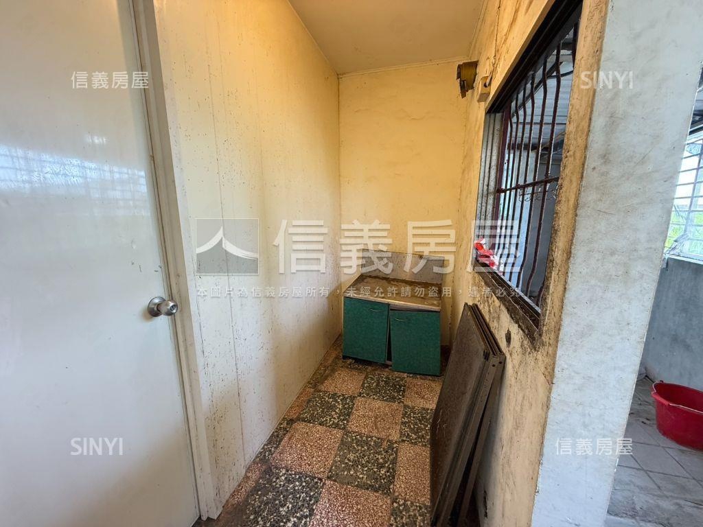 力霸街清幽邊間平房房屋室內格局與周邊環境