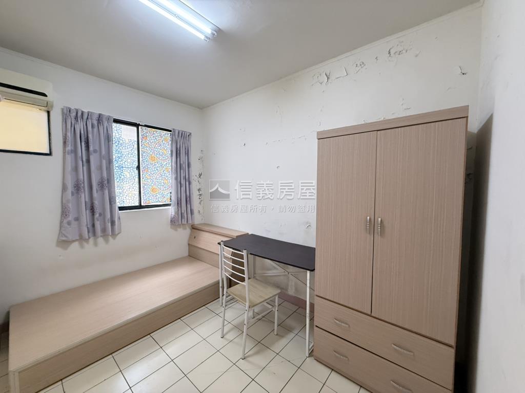 國泰東區朝南３房美寓房屋室內格局與周邊環境