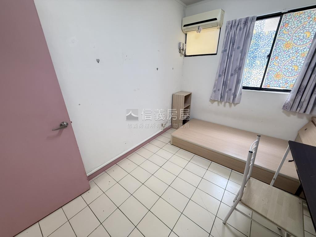 國泰東區朝南３房美寓房屋室內格局與周邊環境