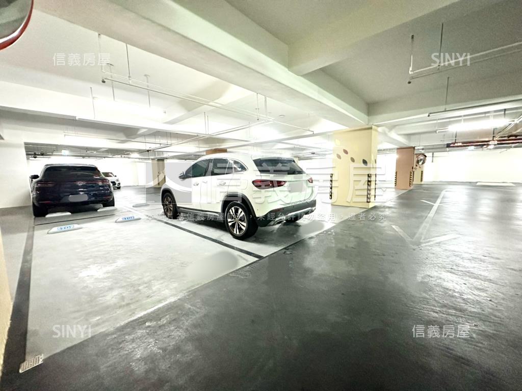 一嶼雲端眺漢神三房雙車位房屋室內格局與周邊環境