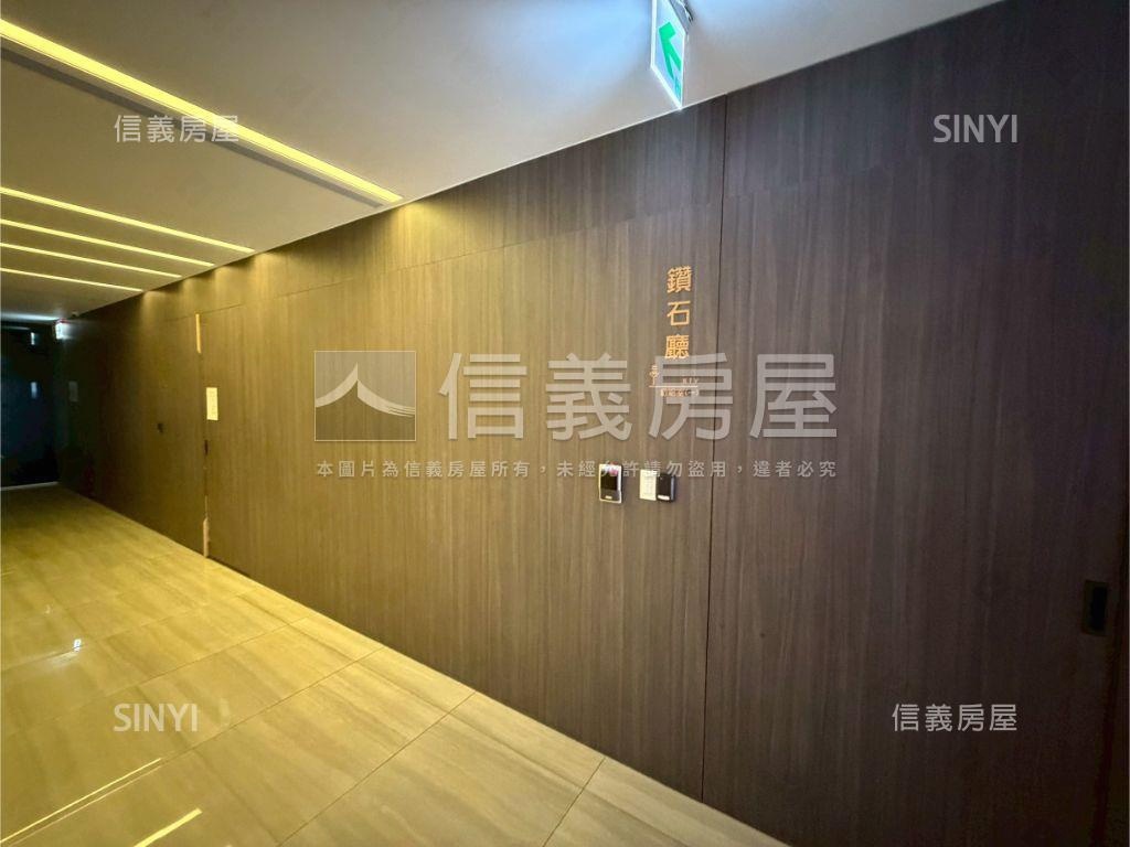 輕奢美妝＊小資成家美宅房屋室內格局與周邊環境