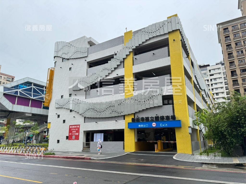 言真２房平面車位房屋室內格局與周邊環境