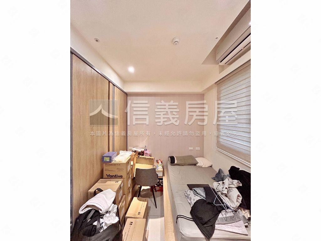 言真２房平面車位房屋室內格局與周邊環境