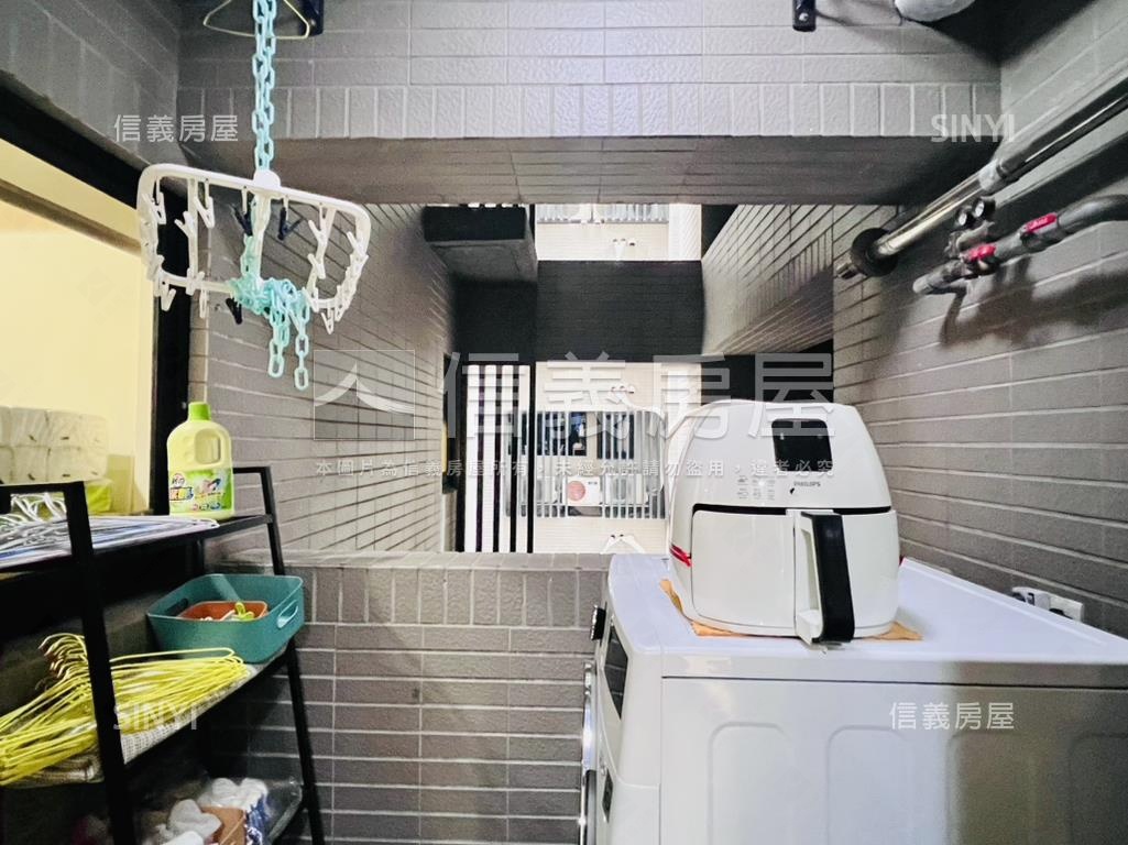 專任★立信鼎峰２＋１房房屋室內格局與周邊環境