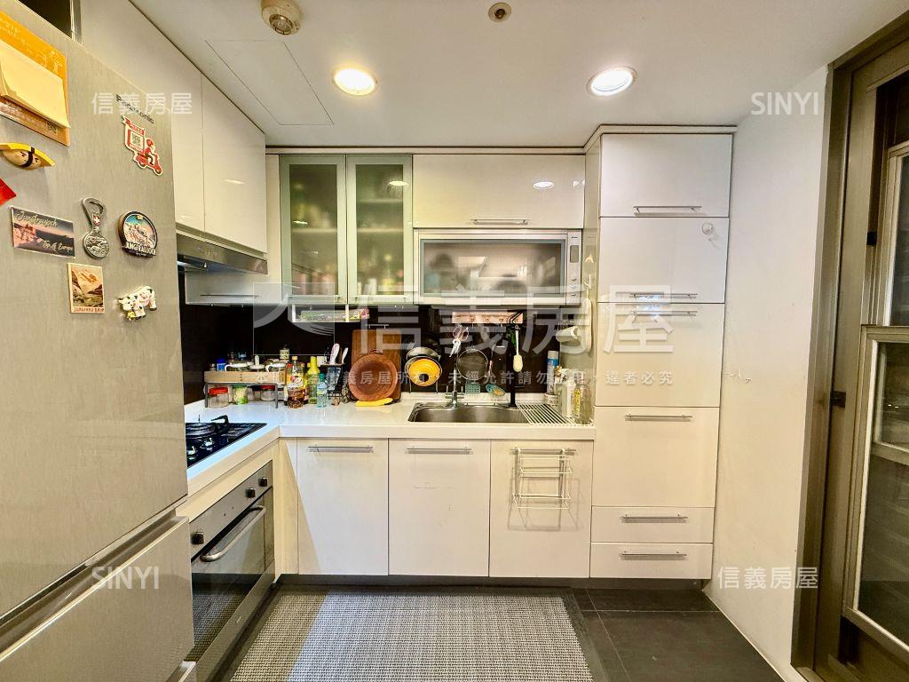 尊榮天琴河景居房屋室內格局與周邊環境