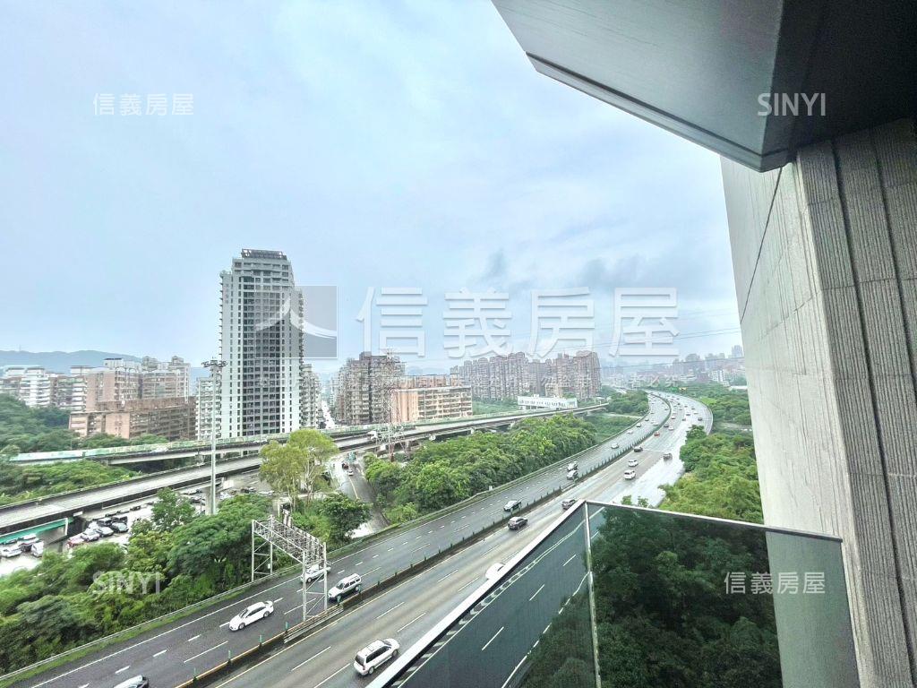 半島景觀２房＋１室附車位房屋室內格局與周邊環境