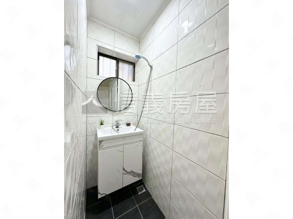 低總價電梯２＋１房輕鬆購房屋室內格局與周邊環境