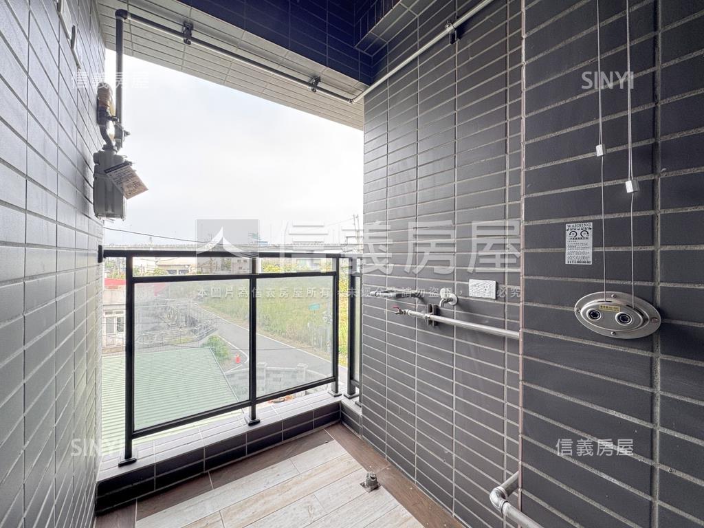 龍山１號兩房車位房屋室內格局與周邊環境