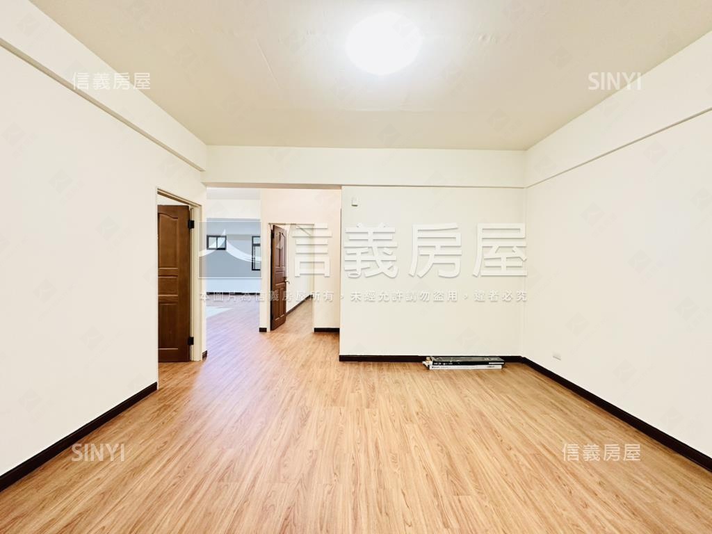 近中興大學面樹梢大四房房屋室內格局與周邊環境