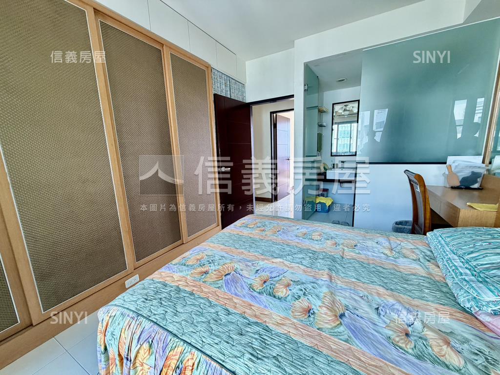 捷運黃線水世紀四房平車房屋室內格局與周邊環境