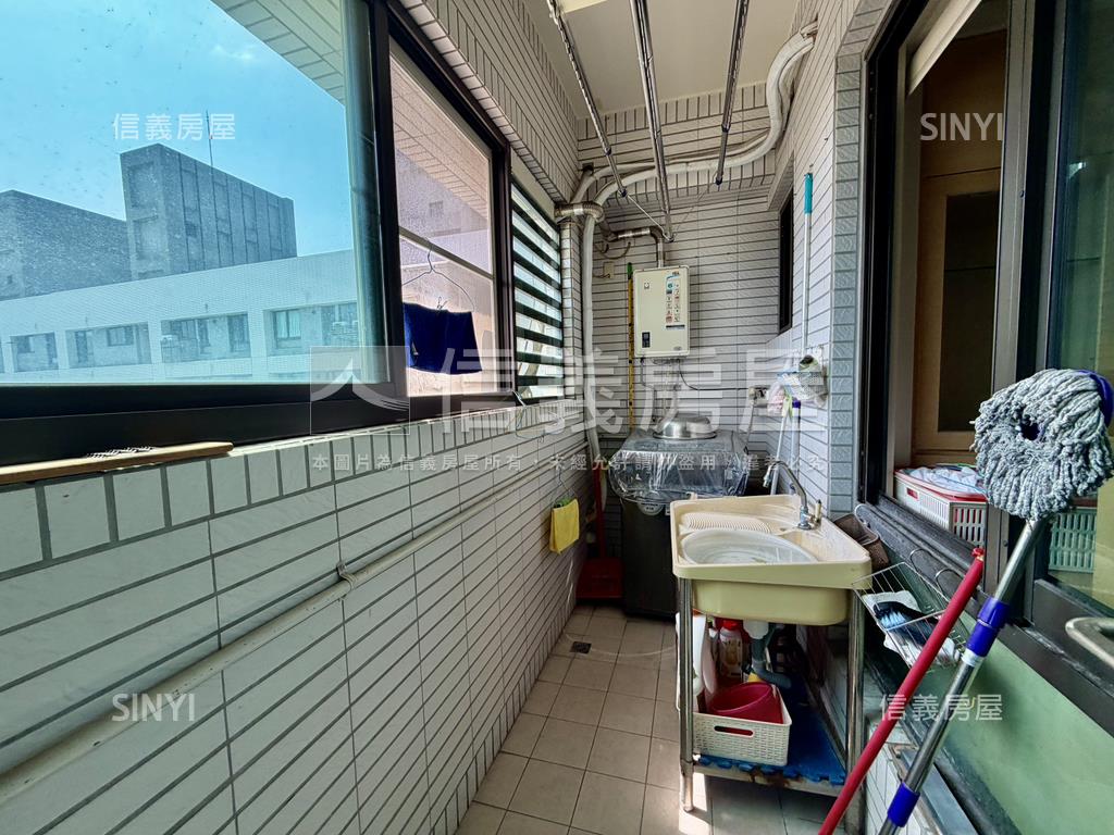 捷運黃線水世紀四房平車房屋室內格局與周邊環境