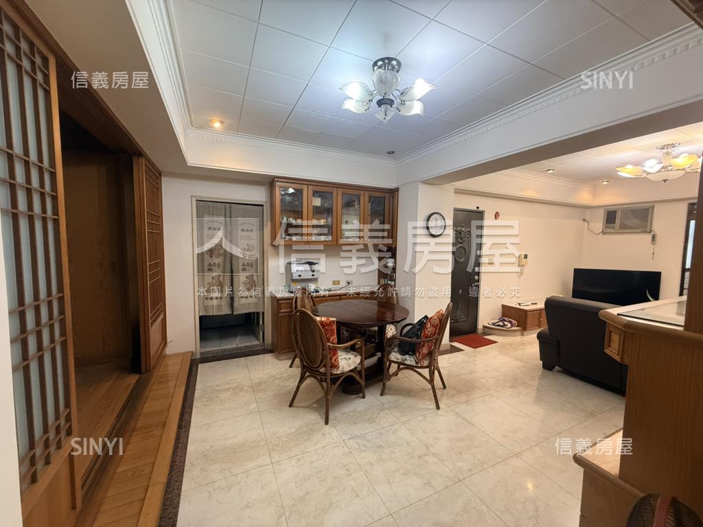松石閣山間小花園房屋室內格局與周邊環境