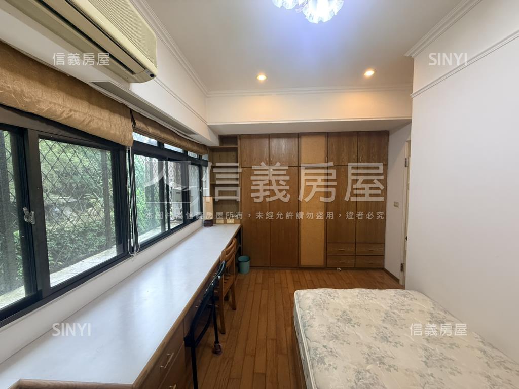 松石閣山間小花園房屋室內格局與周邊環境