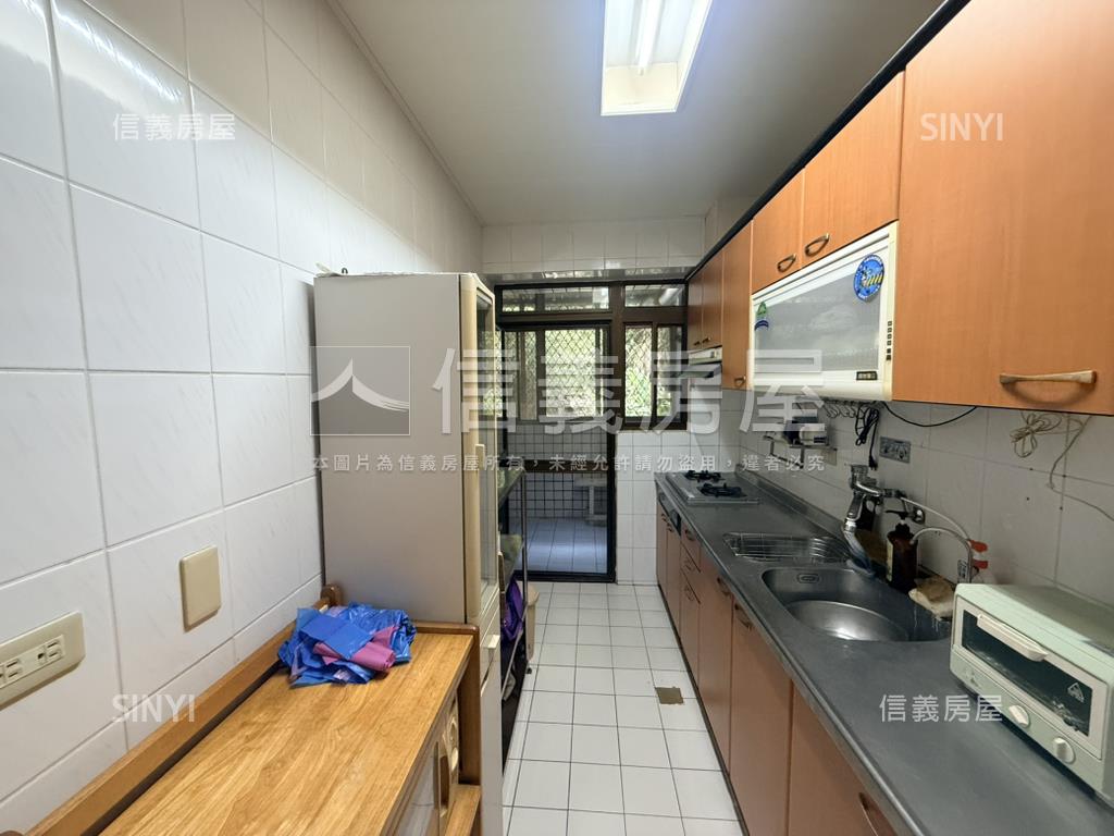 松石閣山間小花園房屋室內格局與周邊環境