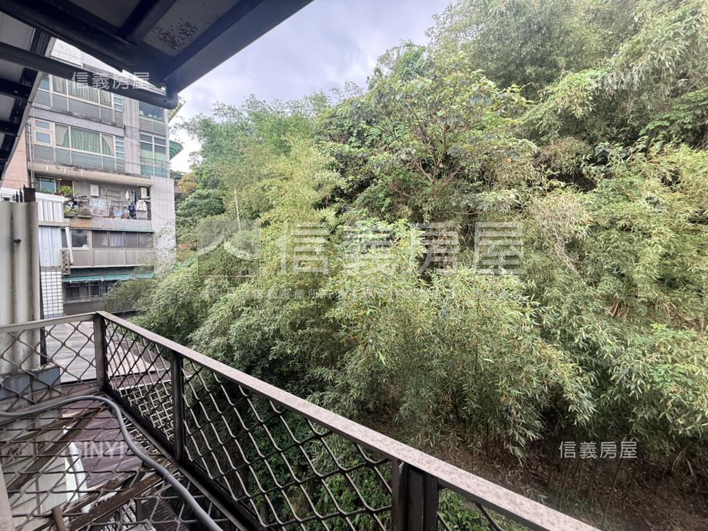 松石閣山間小花園房屋室內格局與周邊環境