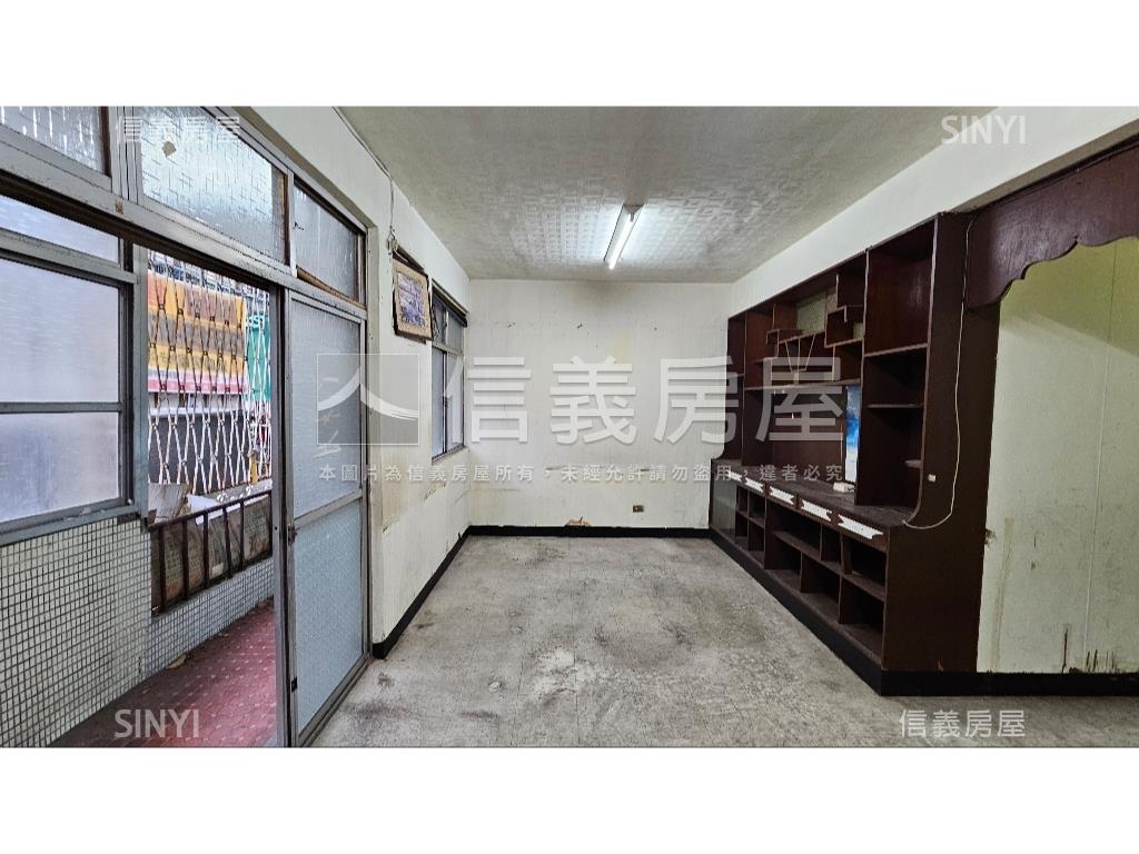 社中公寓２樓房屋室內格局與周邊環境