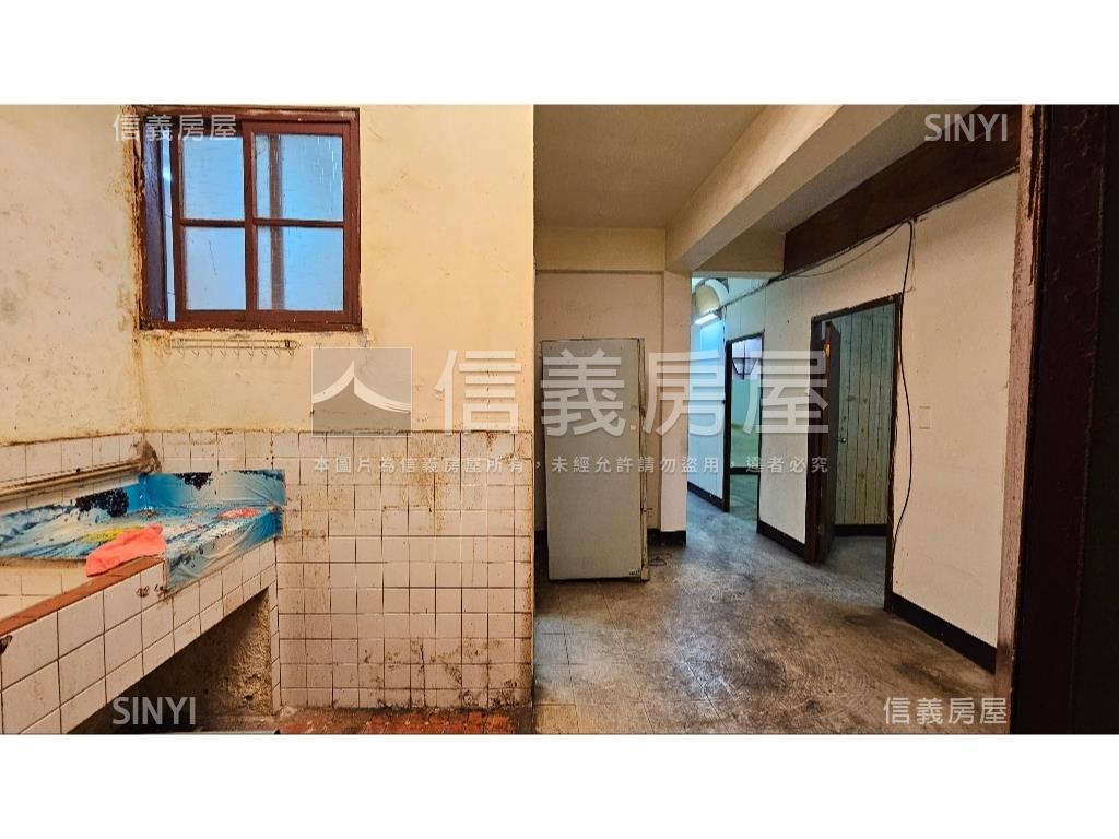 社中公寓２樓房屋室內格局與周邊環境