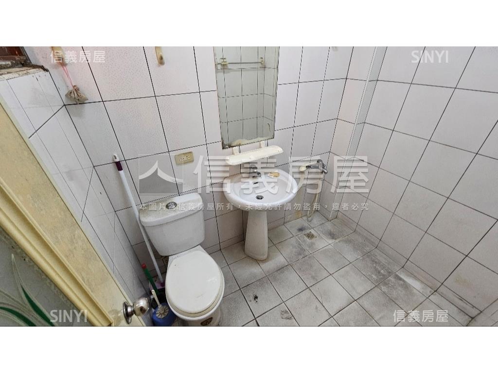 社中公寓２樓房屋室內格局與周邊環境