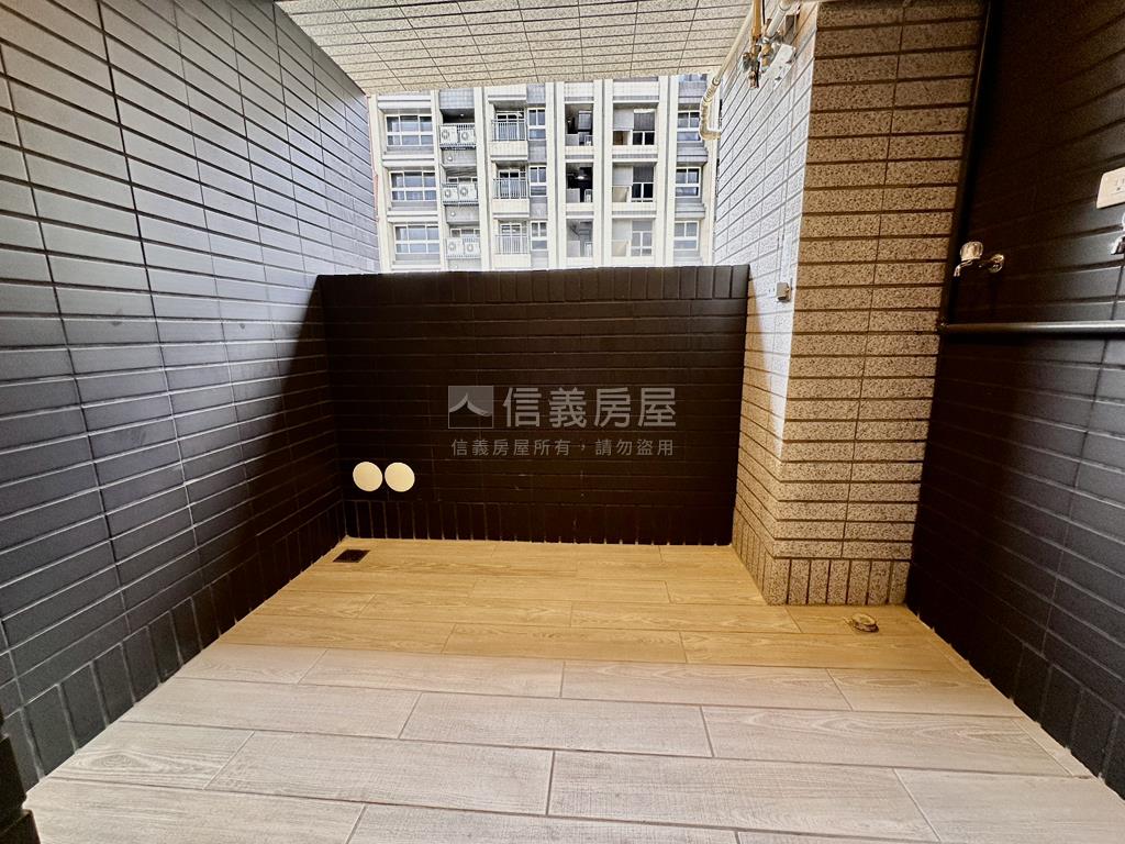 專任。家泰豐盛３房車位房屋室內格局與周邊環境