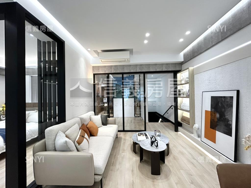 文心路近捷運｜大面寬樓店房屋室內格局與周邊環境