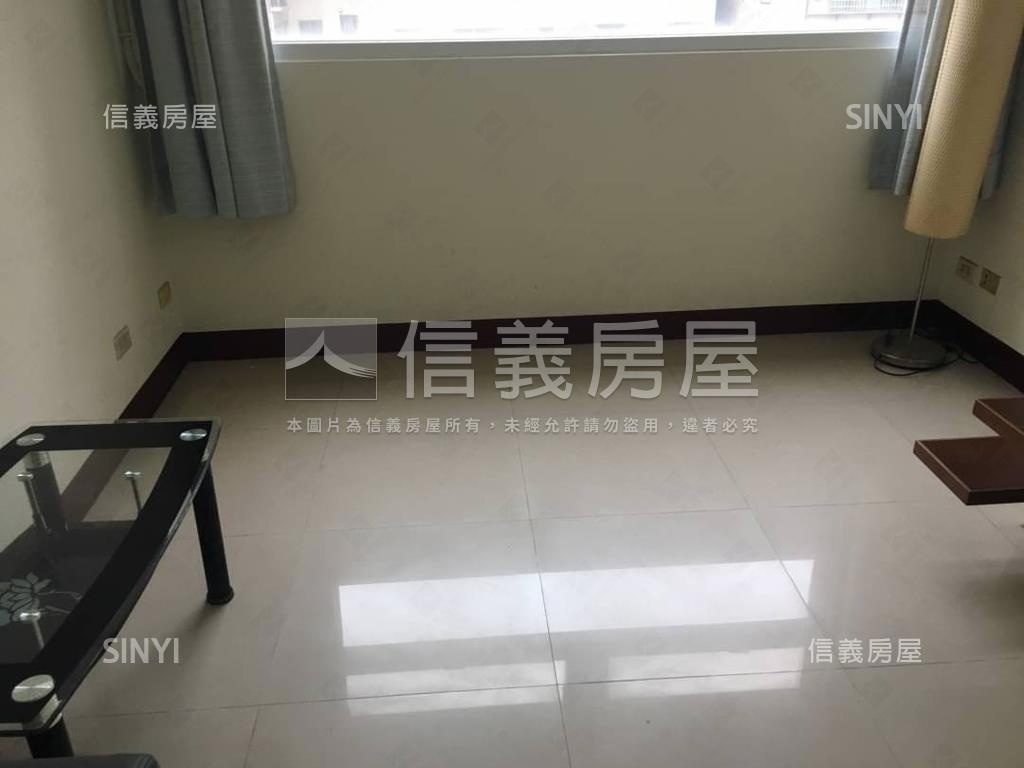 竹北星光四車位美套房房屋室內格局與周邊環境