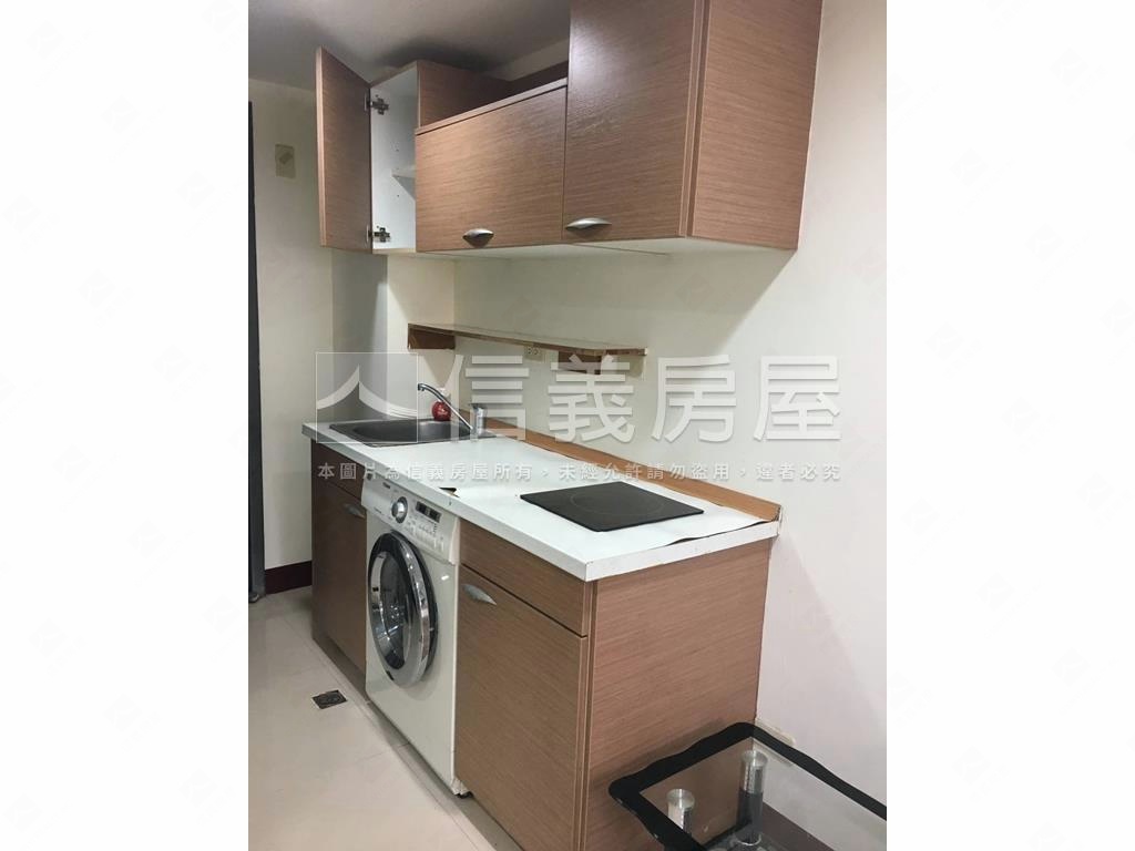 竹北星光四車位美套房房屋室內格局與周邊環境