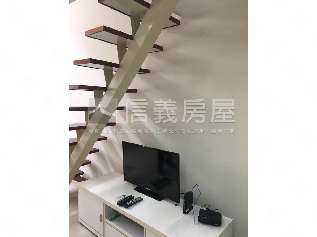 竹北星光四車位美套房房屋室內格局與周邊環境