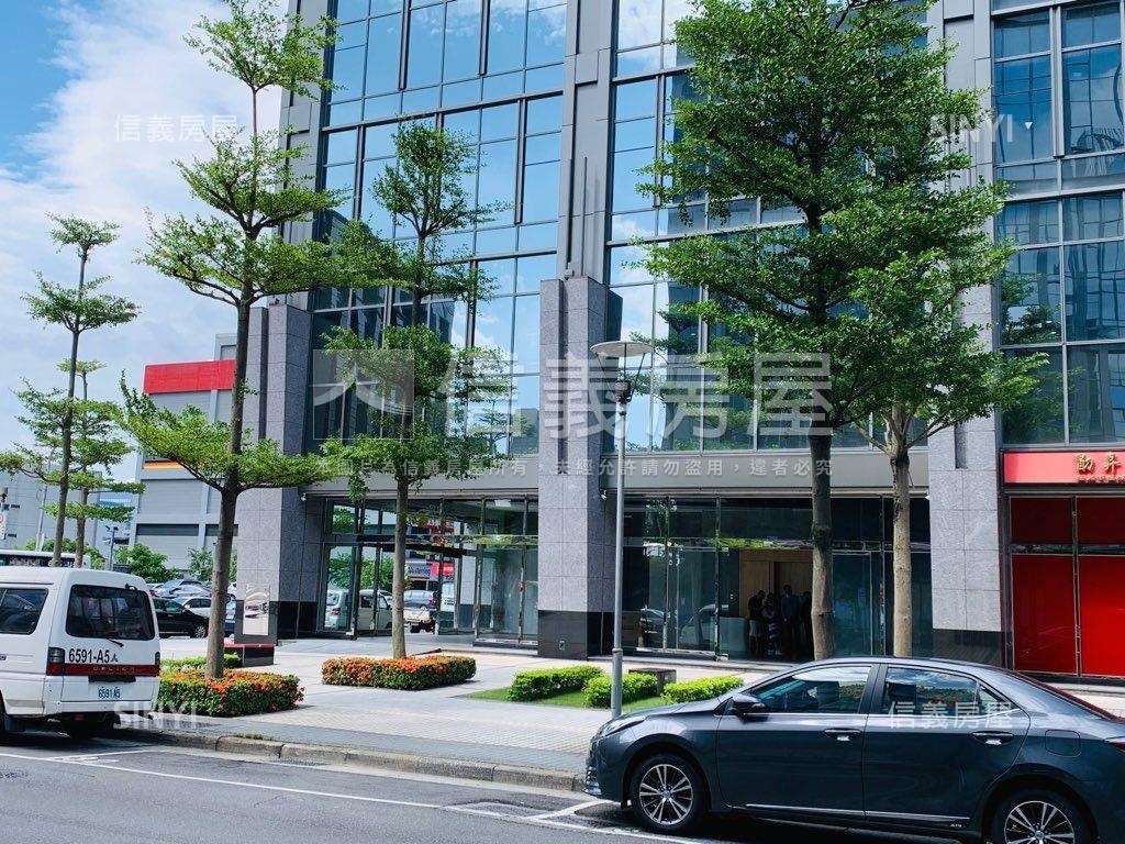 蘇黎世金店面１４１房屋室內格局與周邊環境
