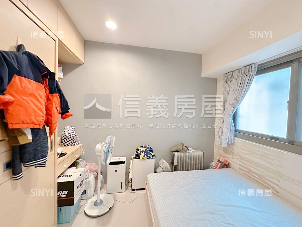 泰隆市美２房房屋室內格局與周邊環境