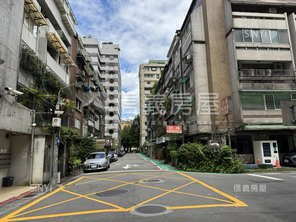 近市府面寬金店房屋室內格局與周邊環境