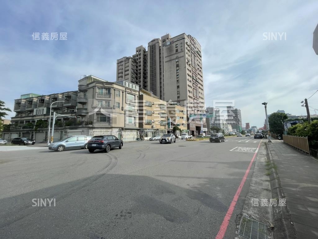 愛菲爾三房平面車位房屋室內格局與周邊環境