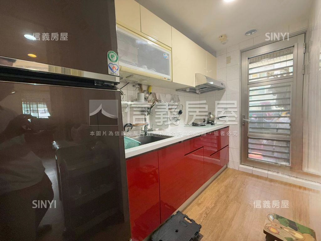 佳和溫馨採光三房車位房屋室內格局與周邊環境
