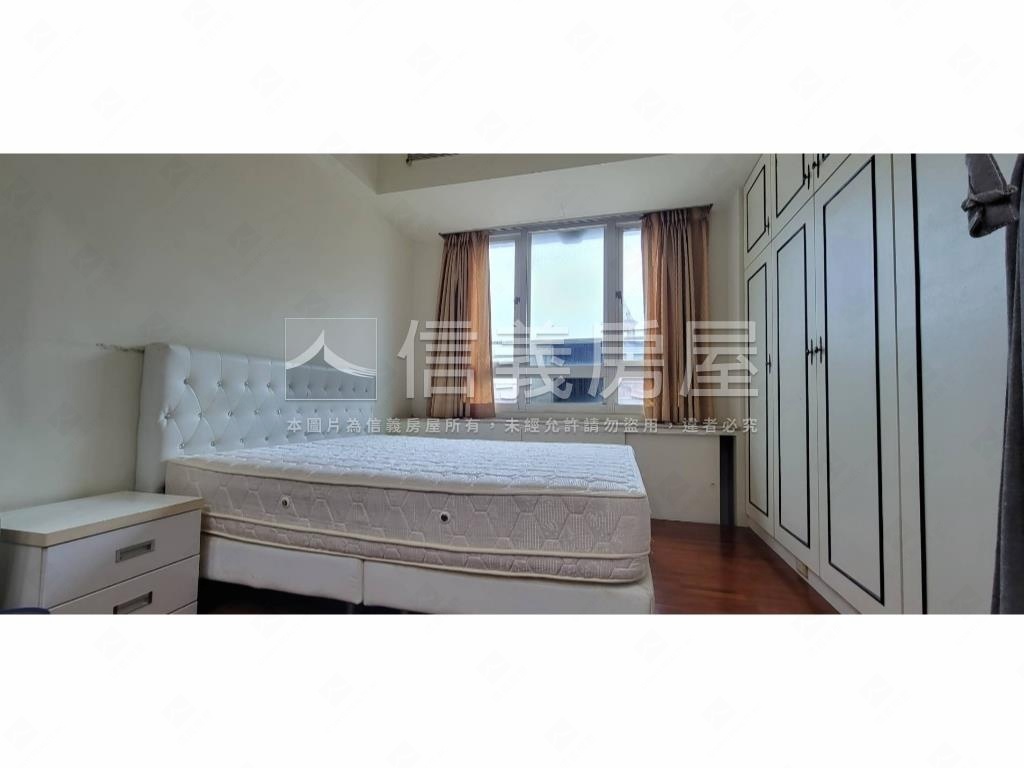 中正路曼哈頓套房＋車位房屋室內格局與周邊環境