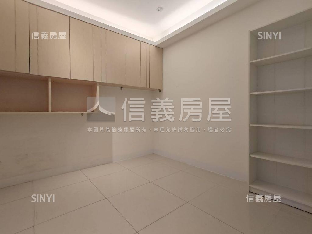 城逸高樓採光兩房房屋室內格局與周邊環境