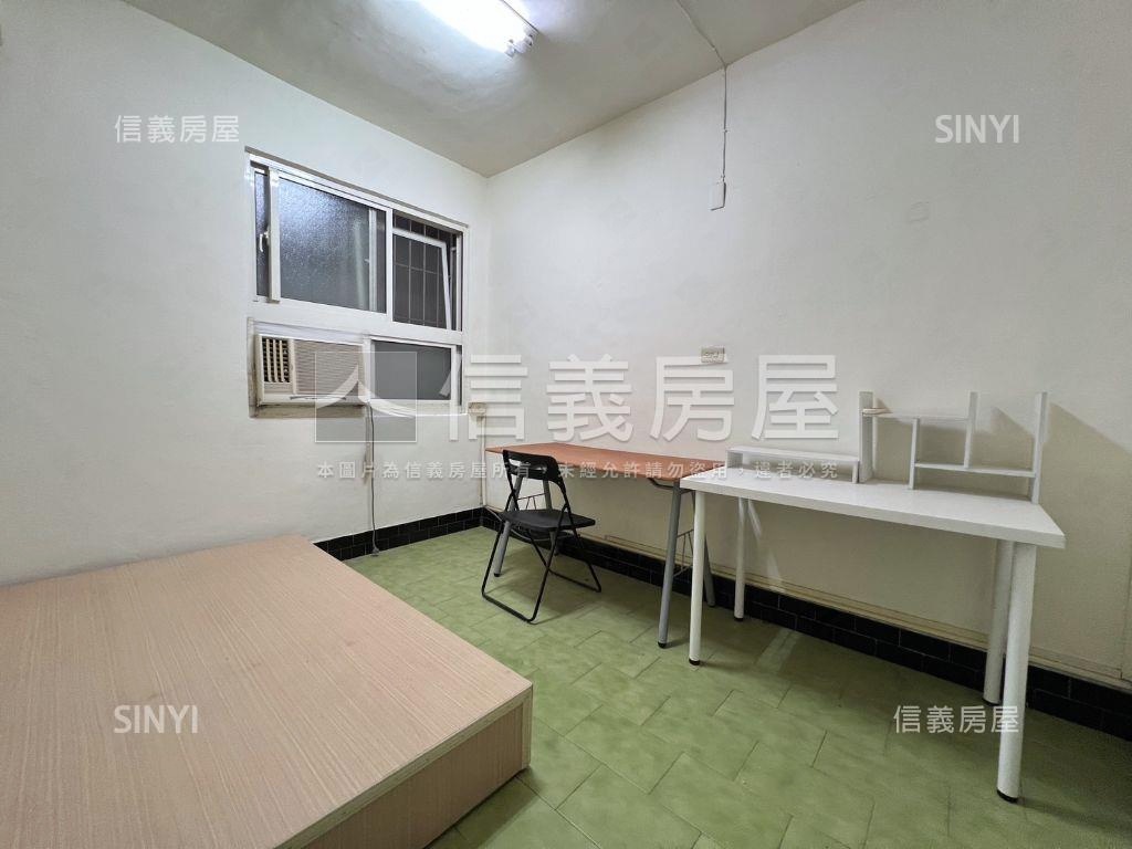 雙捷運‧濱海町房屋室內格局與周邊環境