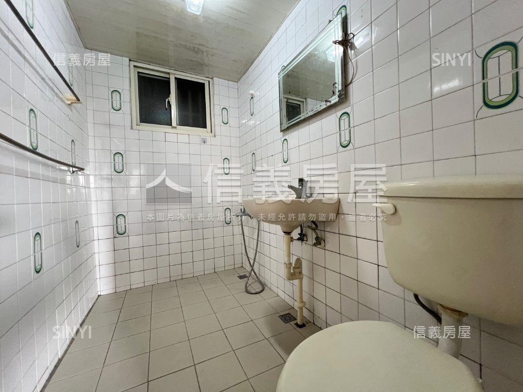 雙捷運‧濱海町房屋室內格局與周邊環境