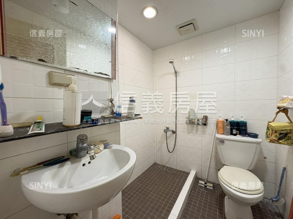 建興學區青年路三房房屋室內格局與周邊環境