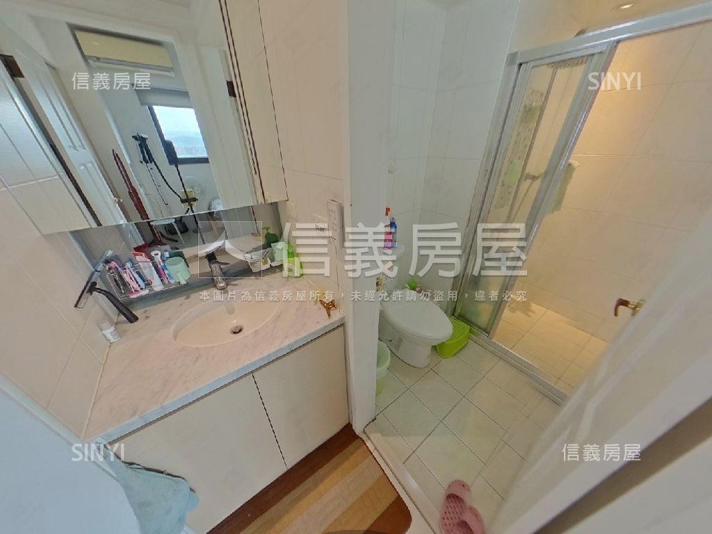 專任南勢兩房雙車位美屋房屋室內格局與周邊環境