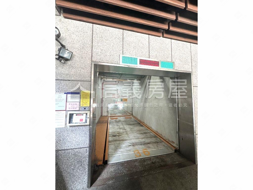 近雙捷運極美高樓露臺房屋室內格局與周邊環境
